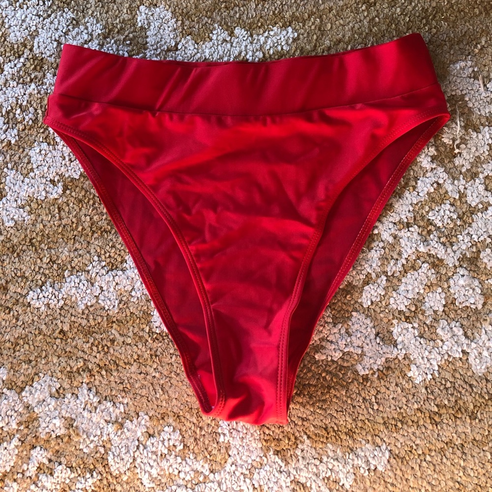 Red high waisted bottoms